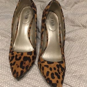 Cheetah Print Point Heels